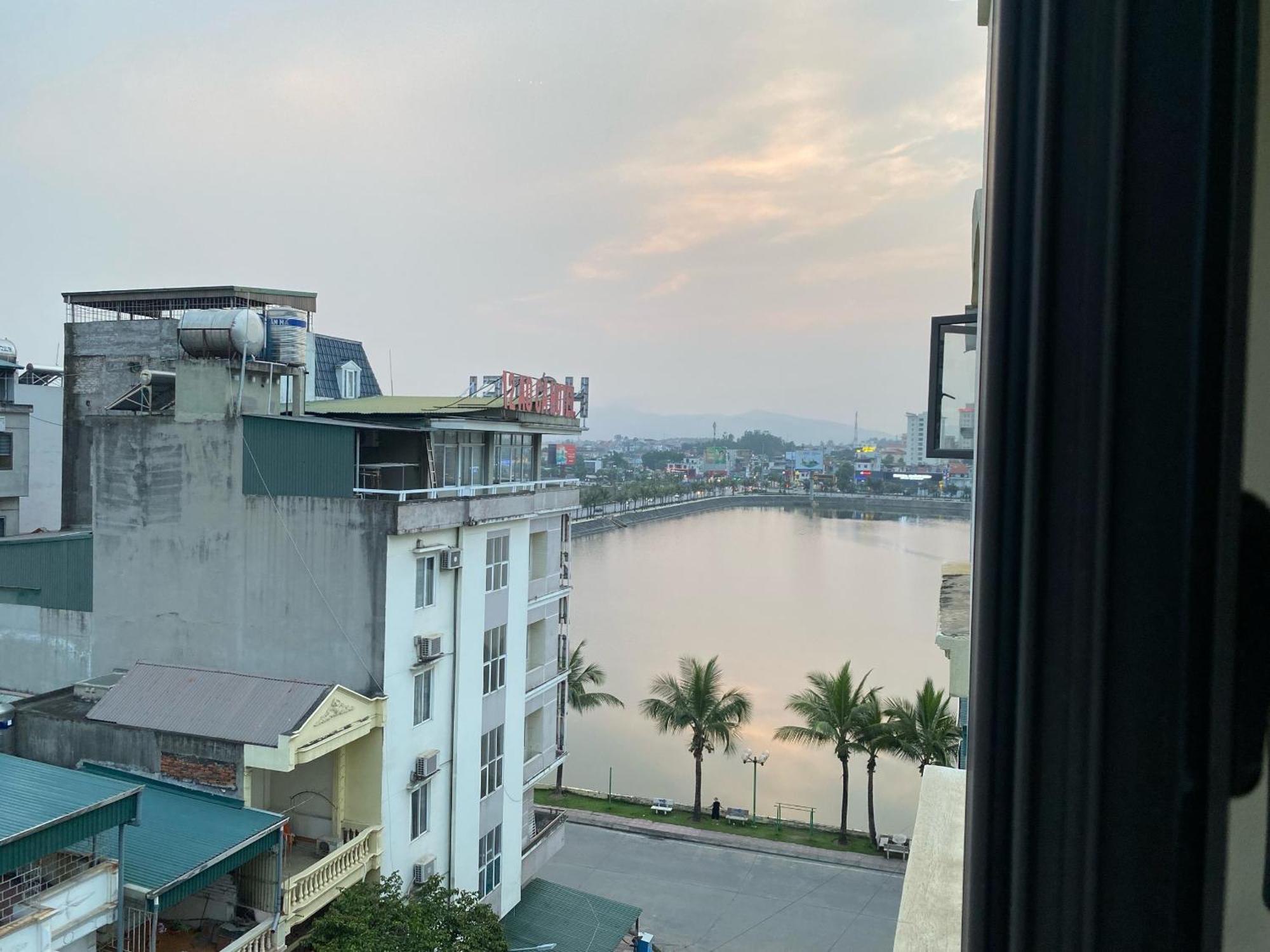 Blue Rose Hotel Ha Long Exterior photo